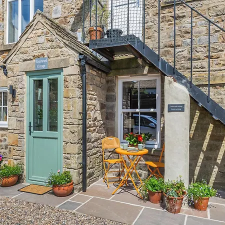 Courtyard Дом отдыха